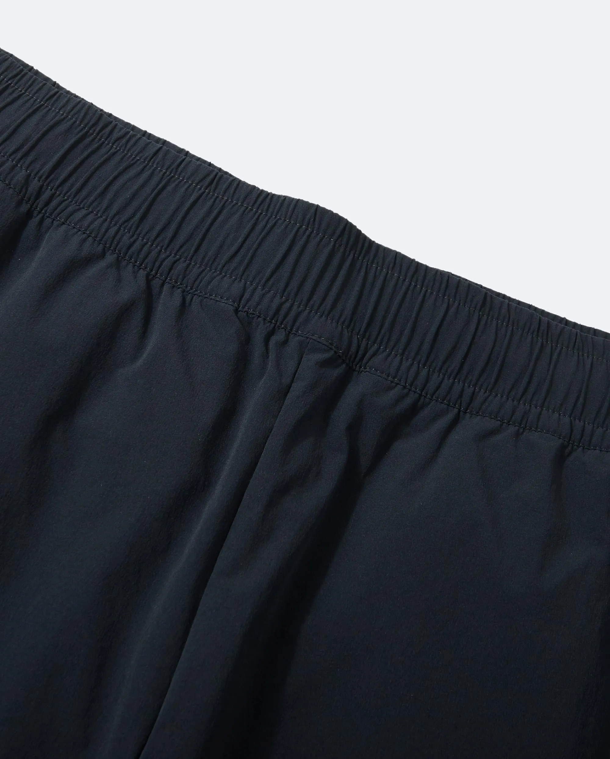 106491-008 | MEN'S K-SWISS LOGO SHORTS | BLACK