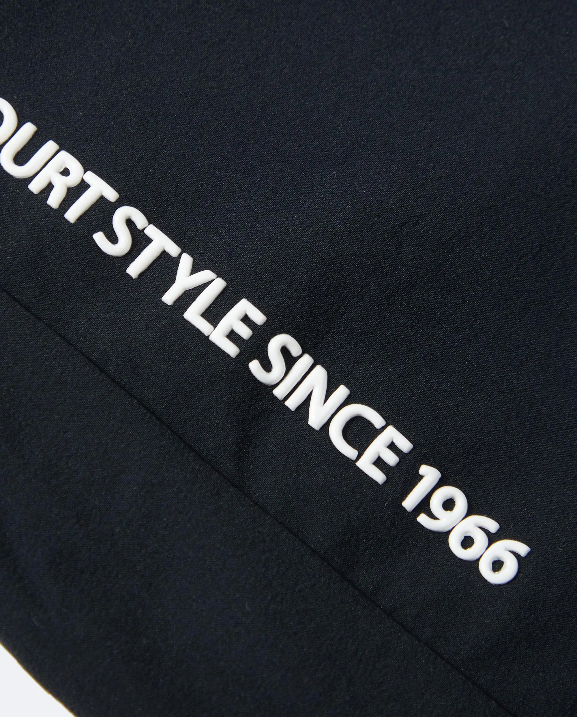 106491-008 | MEN'S K-SWISS LOGO SHORTS | BLACK