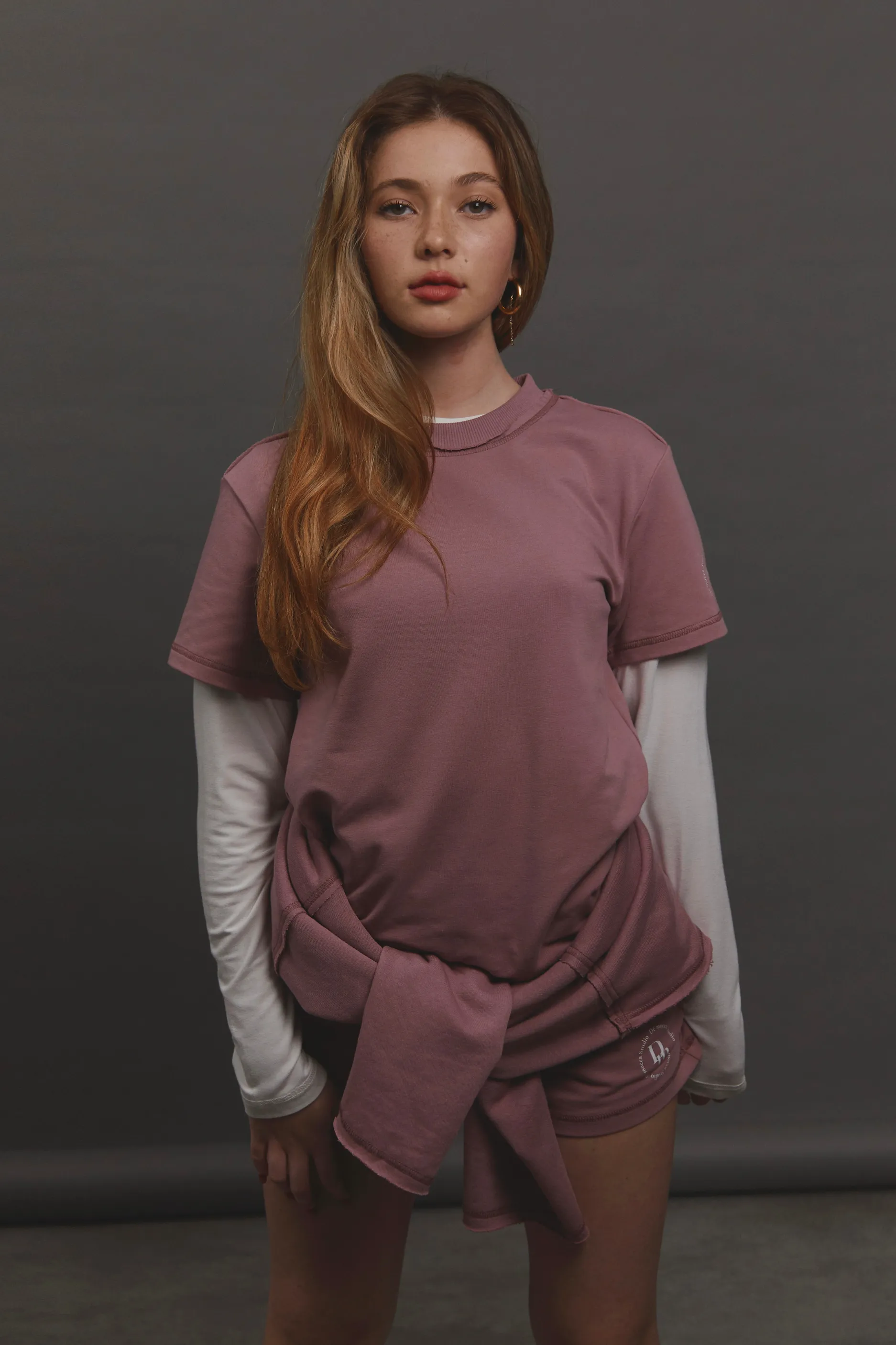 2 Wires shorts  - old rose