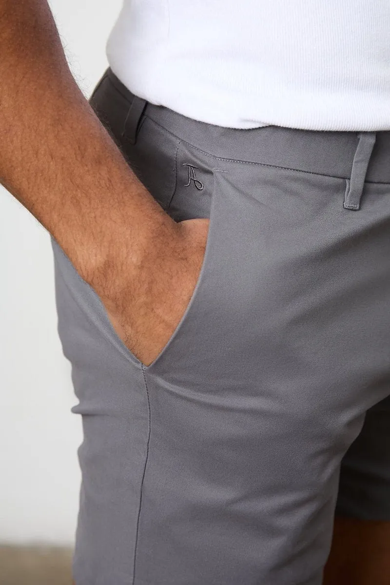 Athletic Fit Chino Shorts 5'' in Dark Grey
