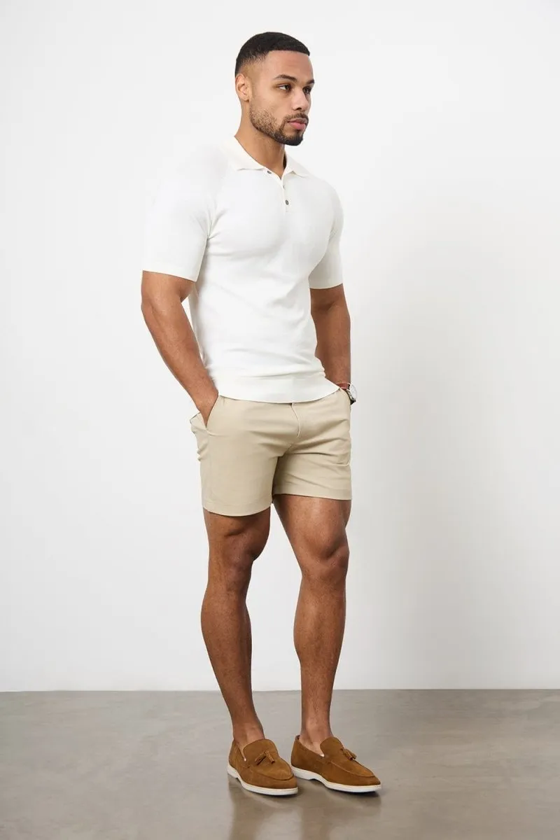 Athletic Fit Chino Shorts 5'' in Stone