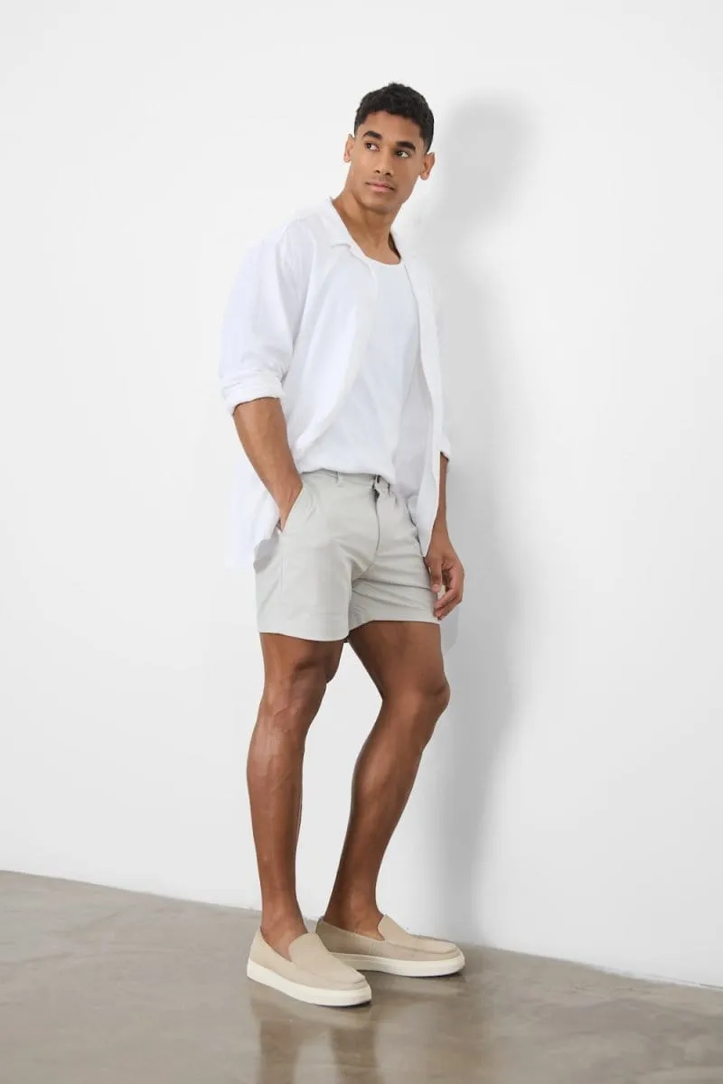 Athletic Fit Chino Shorts 5" in Silver Grey