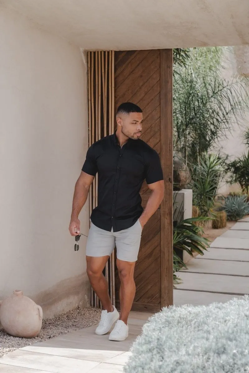 Athletic Fit Chino Shorts 7" in Pale Grey