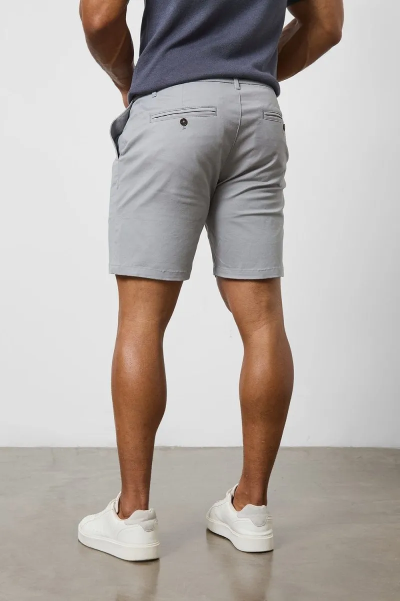 Athletic Fit Chino Shorts 7" in Pale Grey