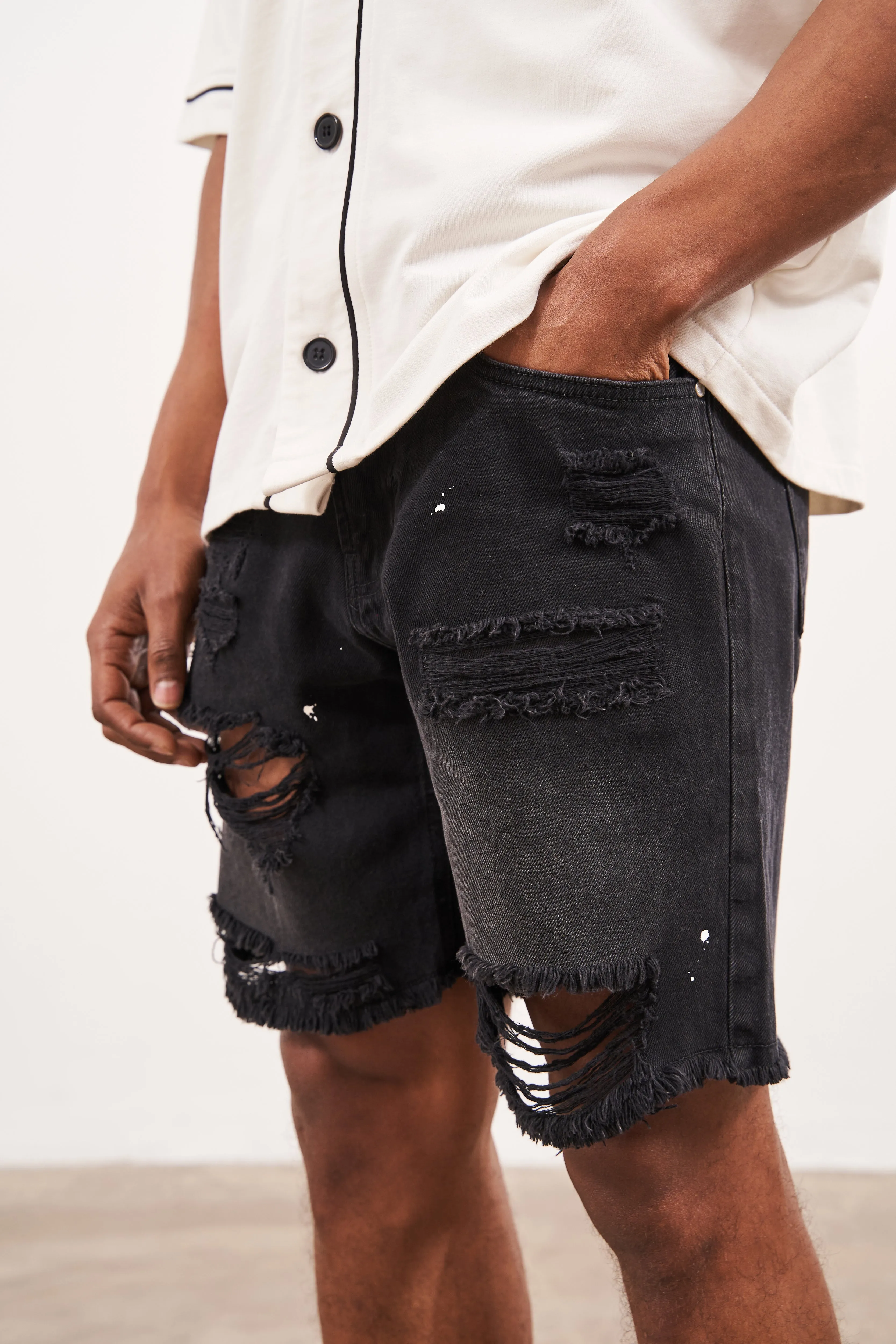 DISTRESSED RAW HEM DENIM SHORTS - WASHED BLACK