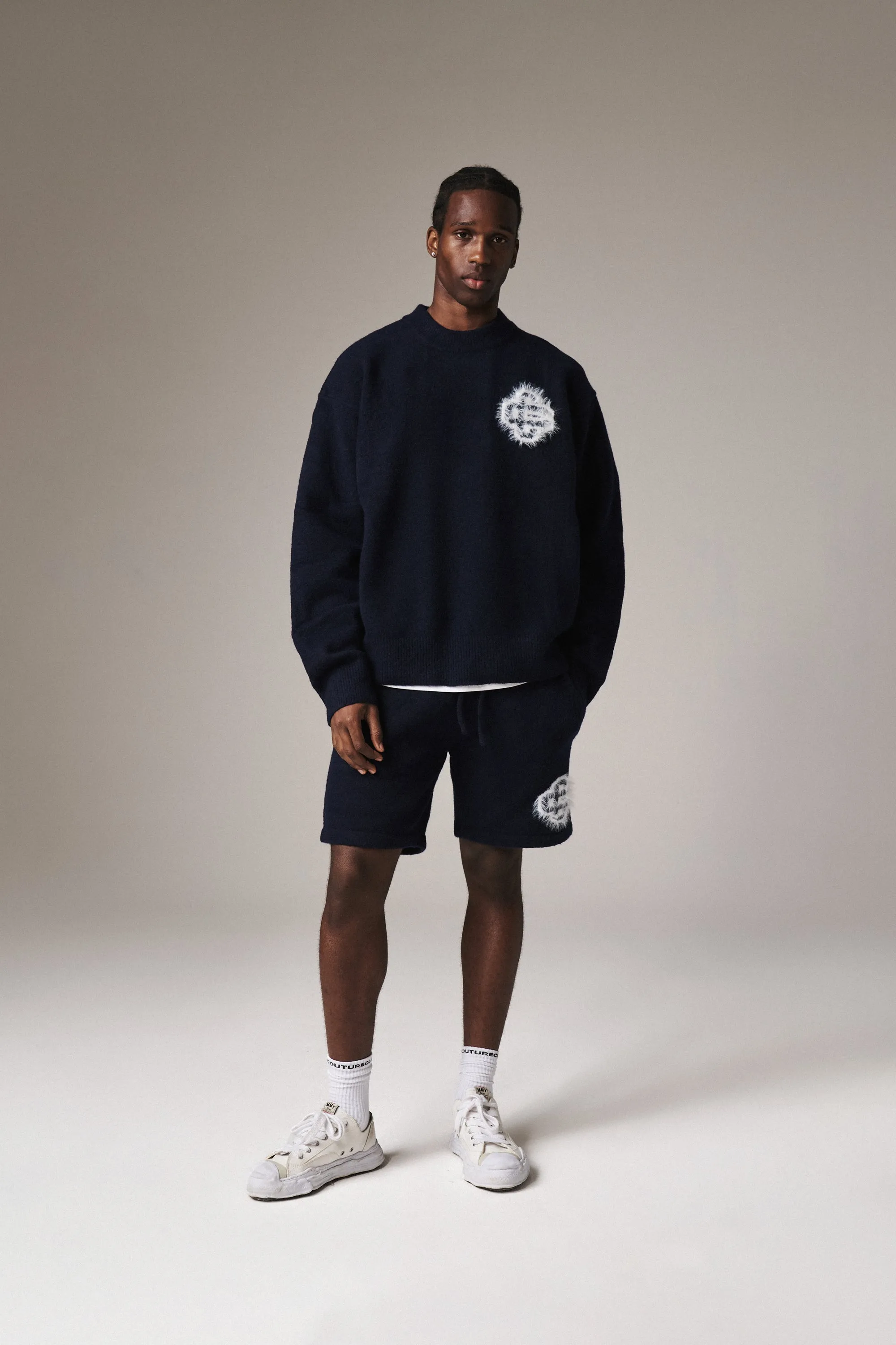 FLUFFY EMBLEM KNITTED SHORTS - NAVY