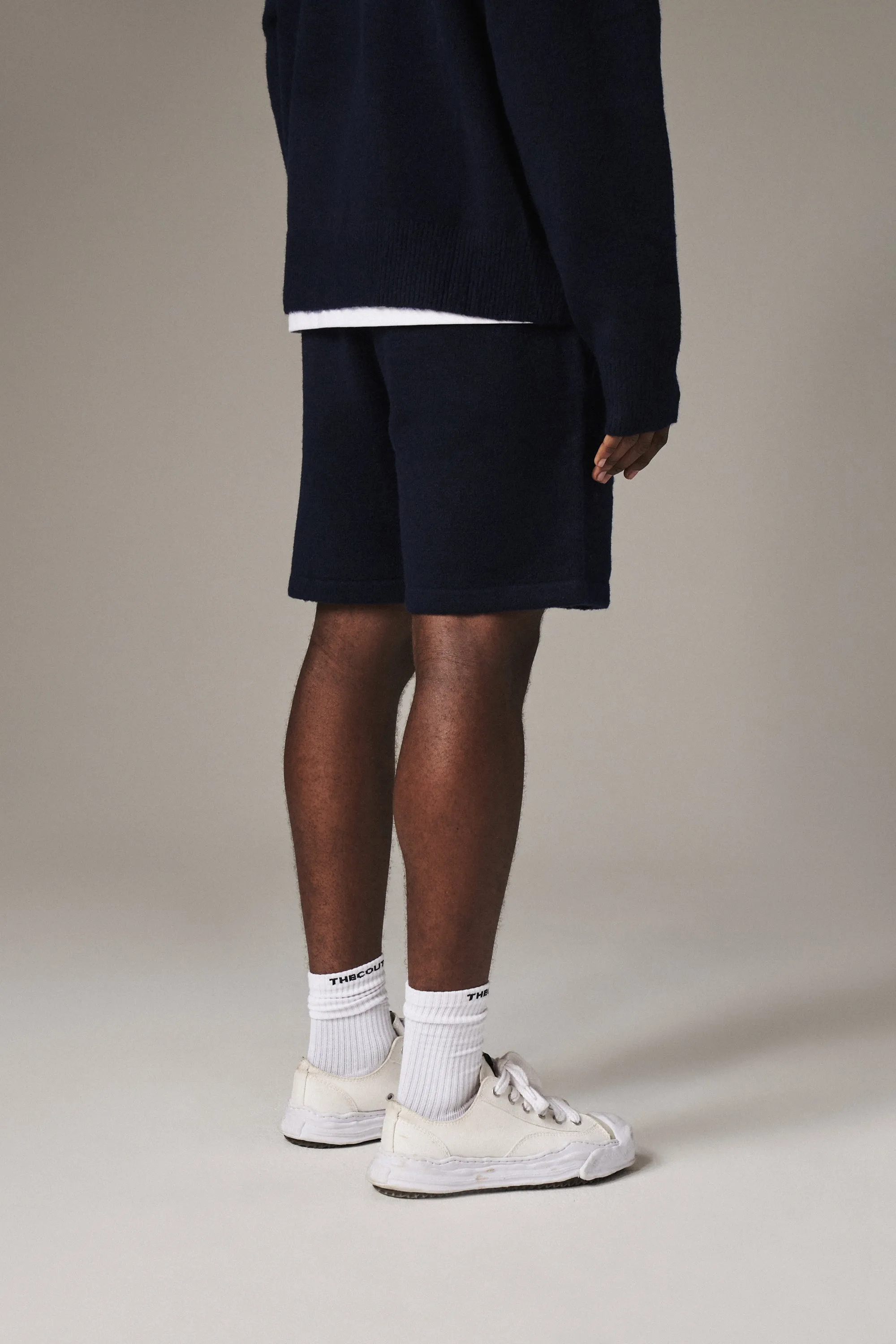 FLUFFY EMBLEM KNITTED SHORTS - NAVY