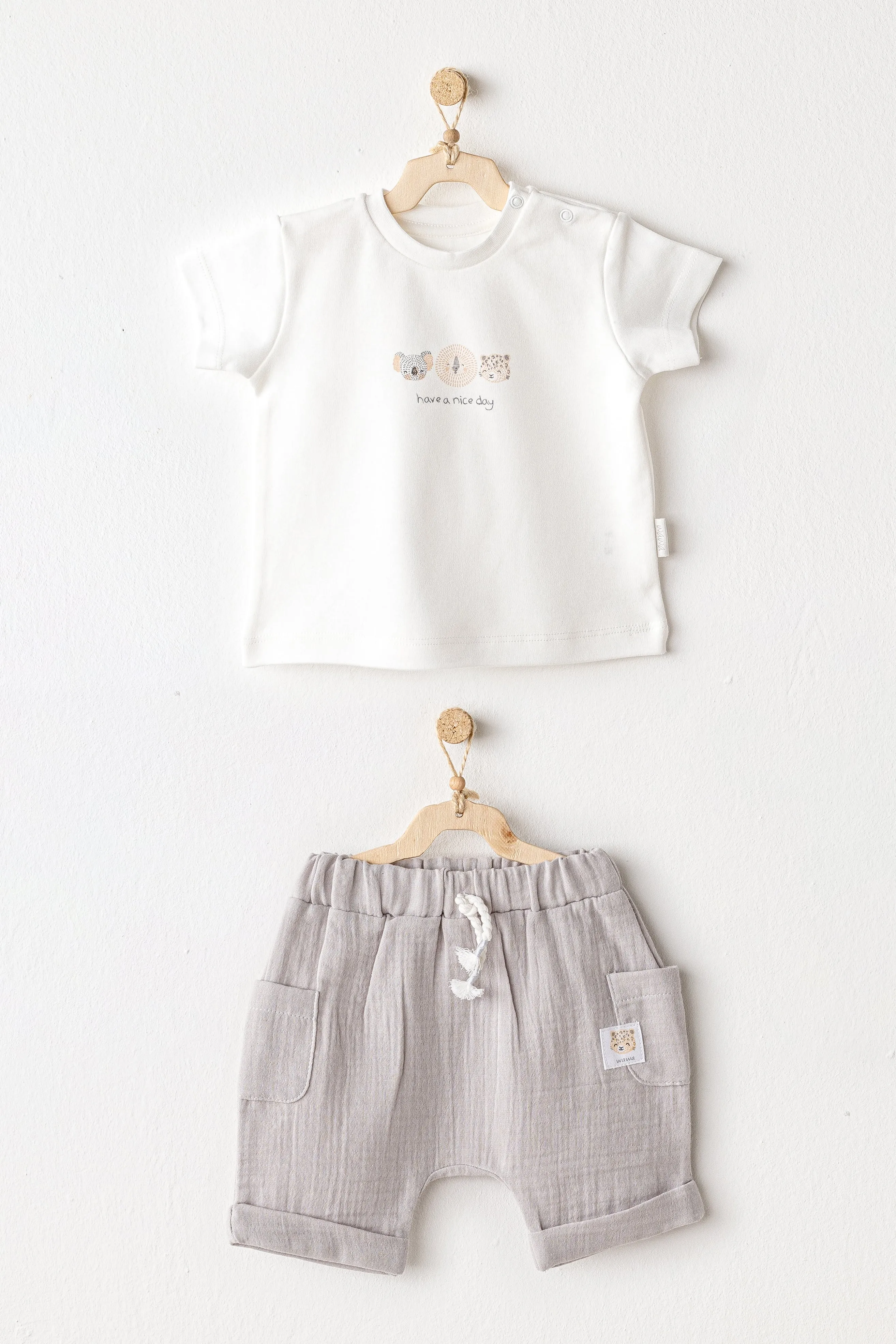 Grey Shorts Happy Animals Outfit