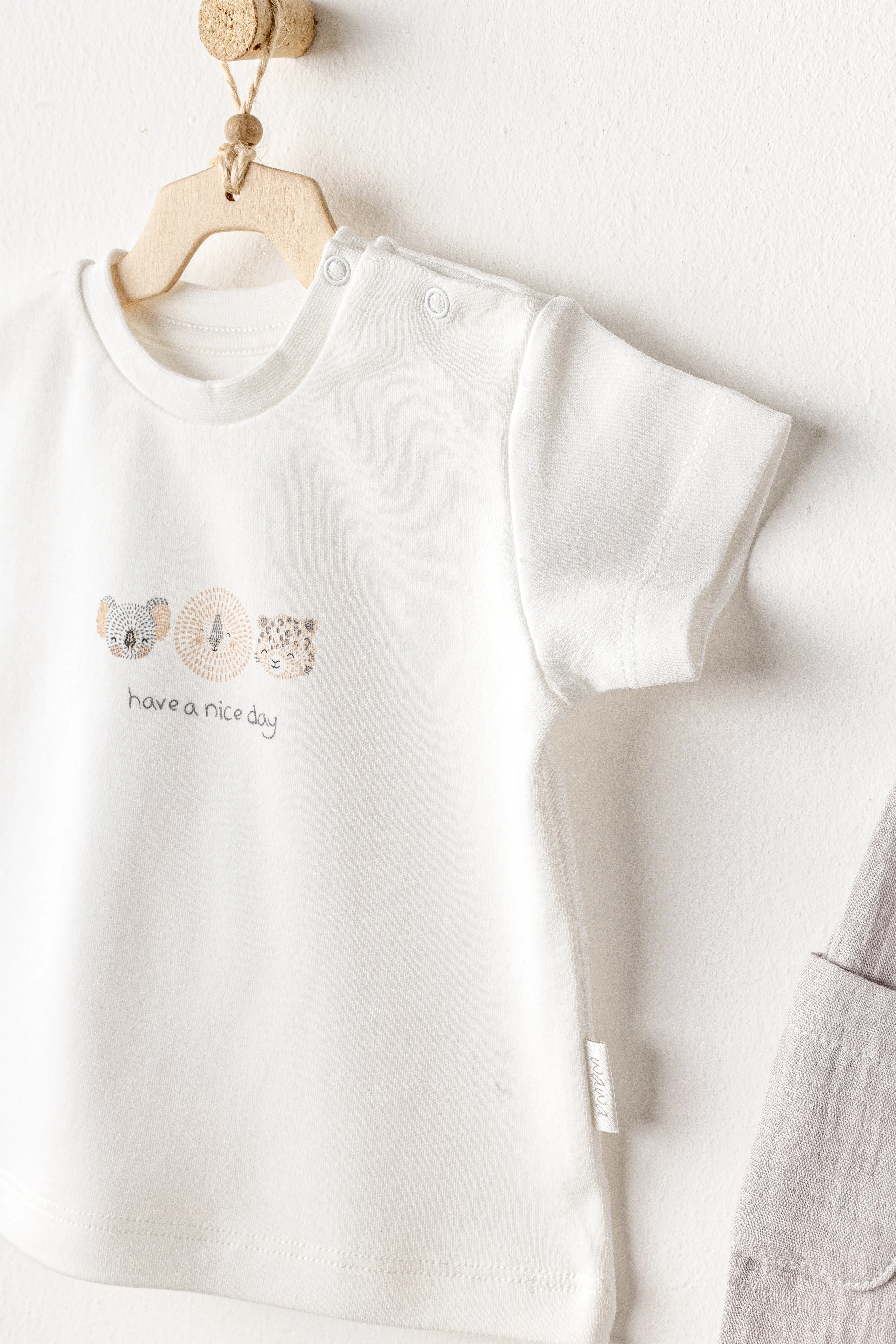 Grey Shorts Happy Animals Outfit