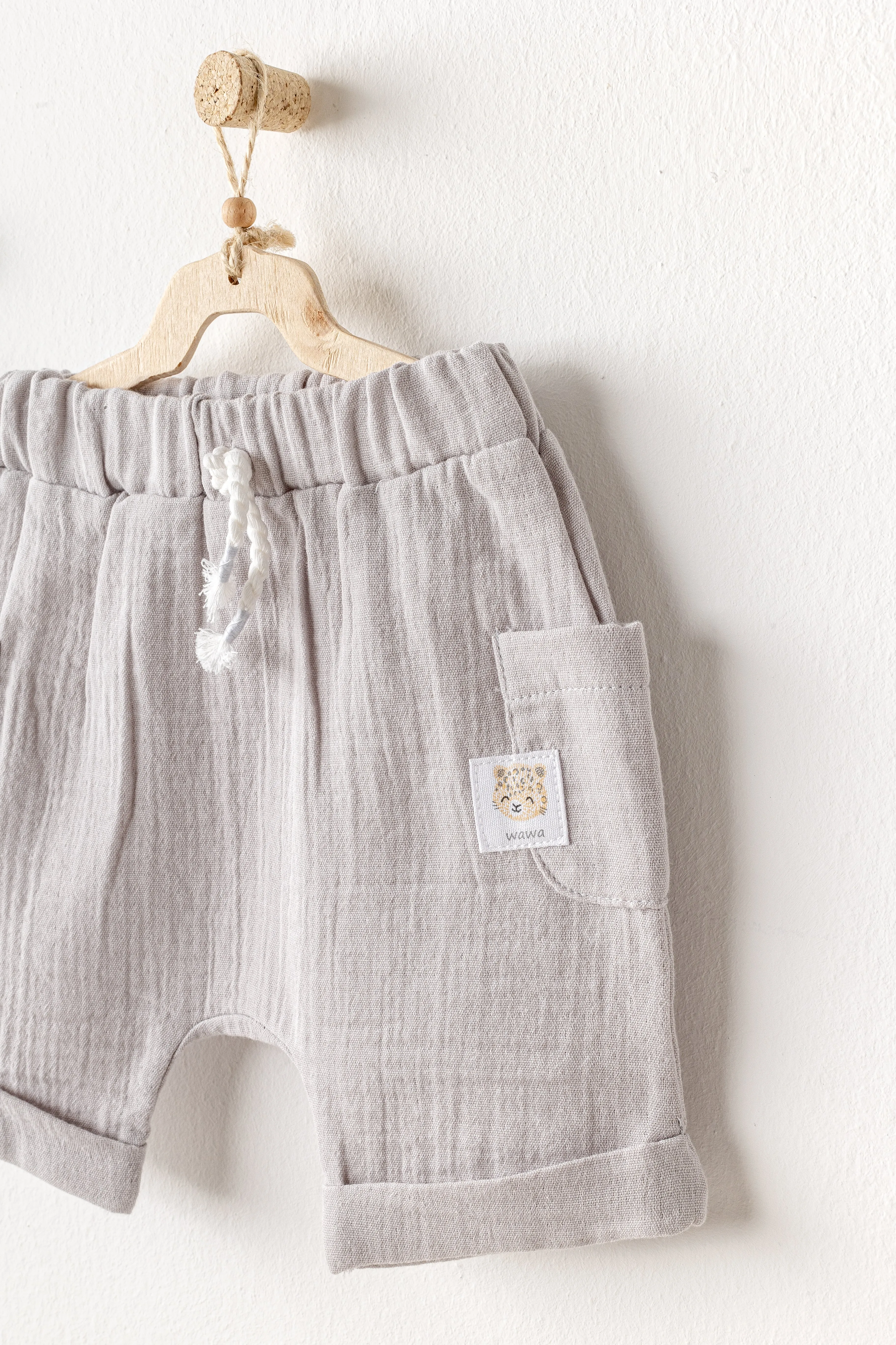 Grey Shorts Happy Animals Outfit