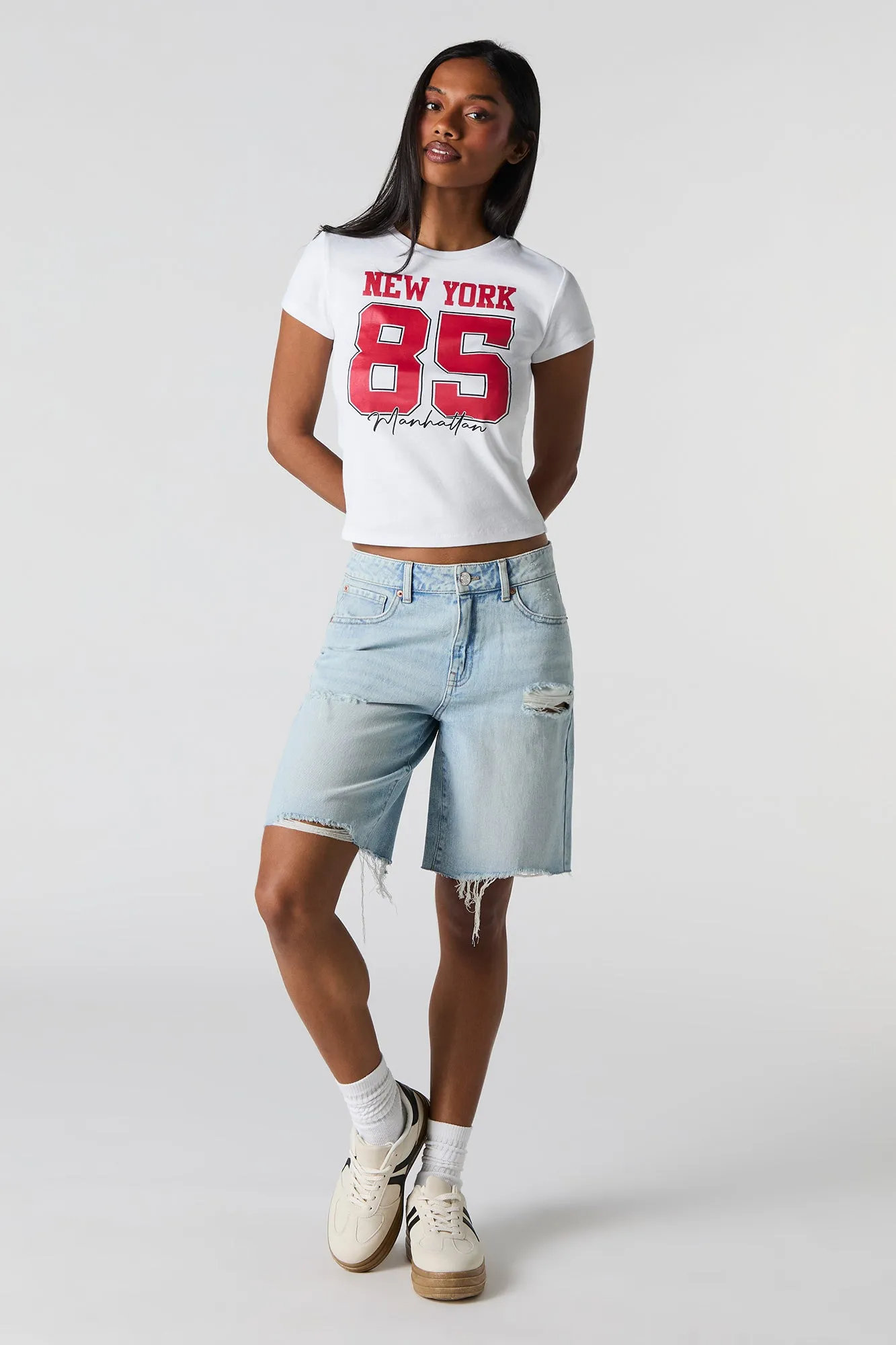 Light Wash Distressed Slouchy Jort