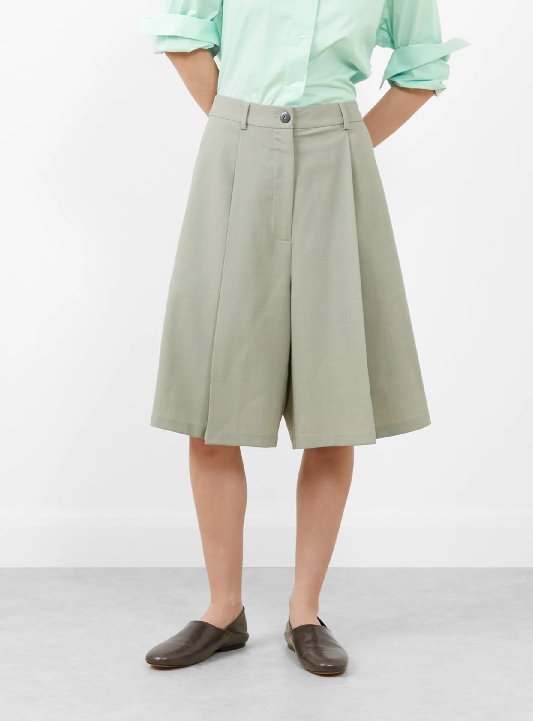 Tailoring Stitch Bermuda Shorts Salvia